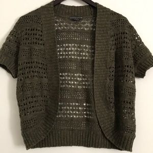 NWOT Covington olive green crochet knit shrug - S
